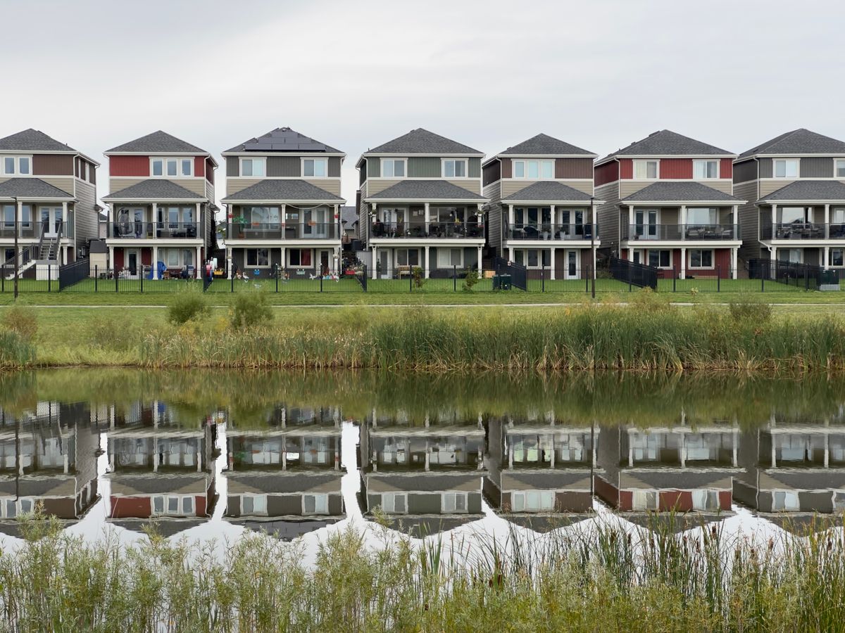 Row of homes for sale; is it a buyer's market or seller's market