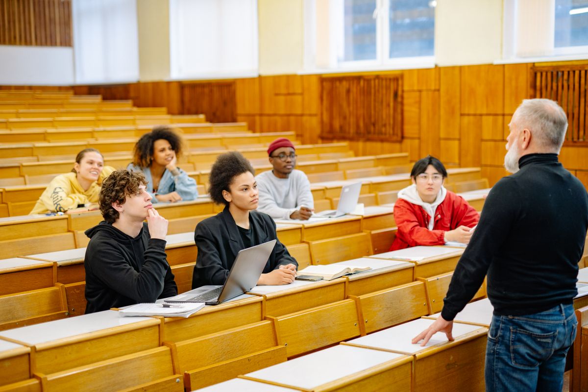 College classroom, how to get a real estate license in NC